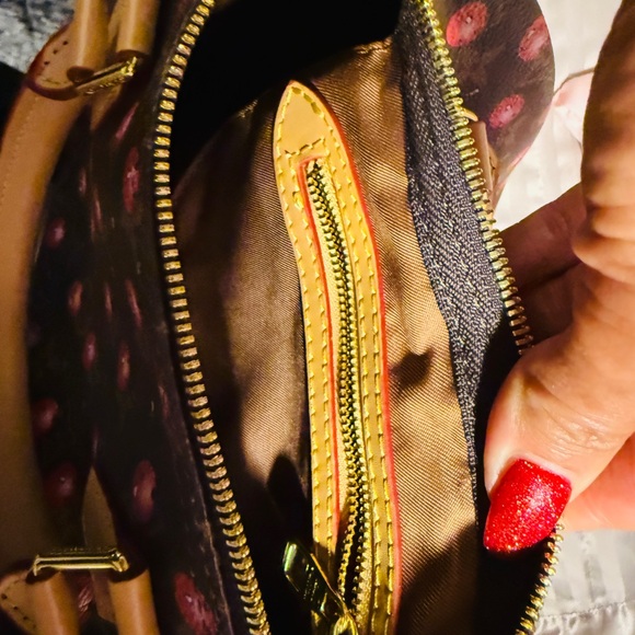 Stylish Brown and Red Designer Handbag - Picture 11 of 13